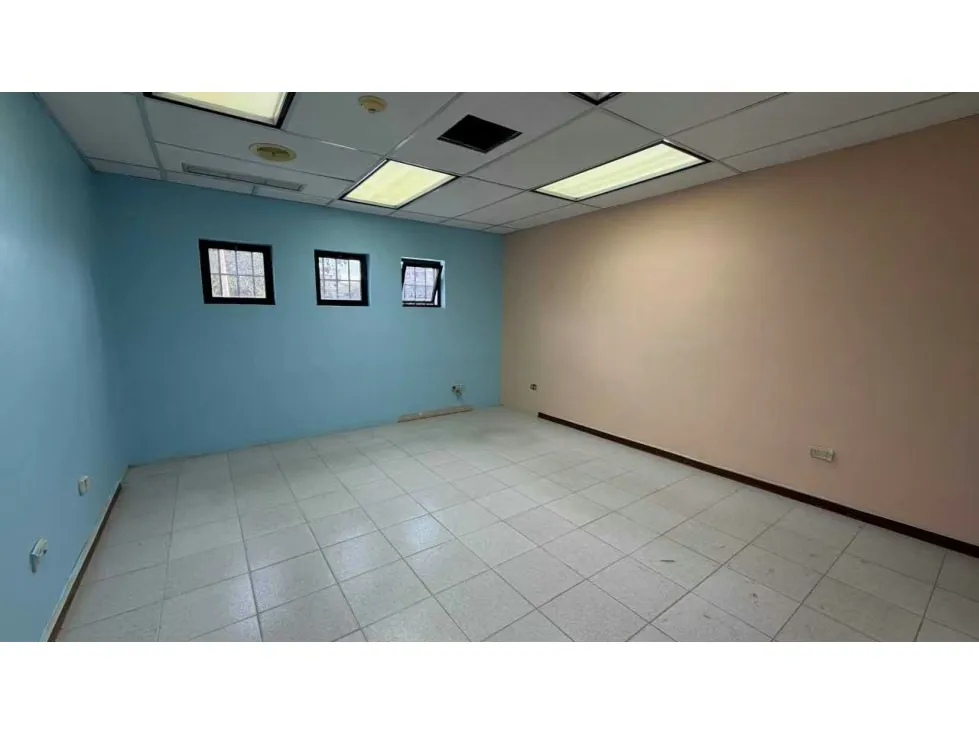 Casa Comercial en Alquiler en Los Palos Grandes 363m2 - 3