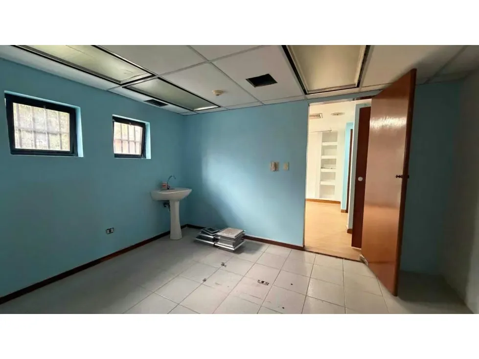 Casa Comercial en Alquiler en Los Palos Grandes 363m2 - 6