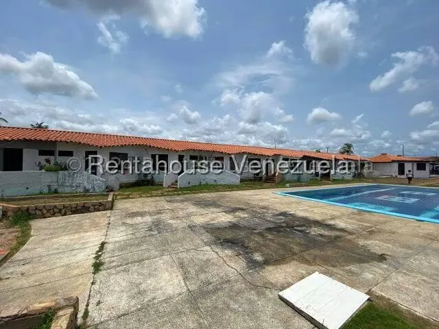 Casa (Casas de Playa) en Venta en Flamingo, Falcon - 2