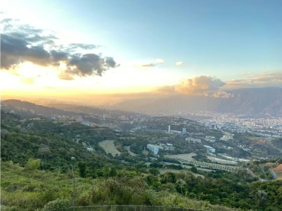 Se vende terreno 5100m2 Alto Hatillo 9430