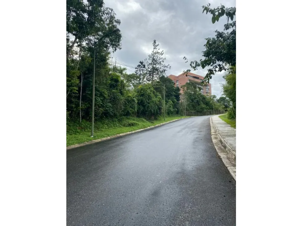Se vende terreno 5100m2 Alto Hatillo 9430 - 10