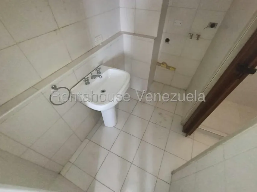 Apartamento (1 Nivel) en Venta en Avenida 4 de Mayo, Nueva Esparta - 4