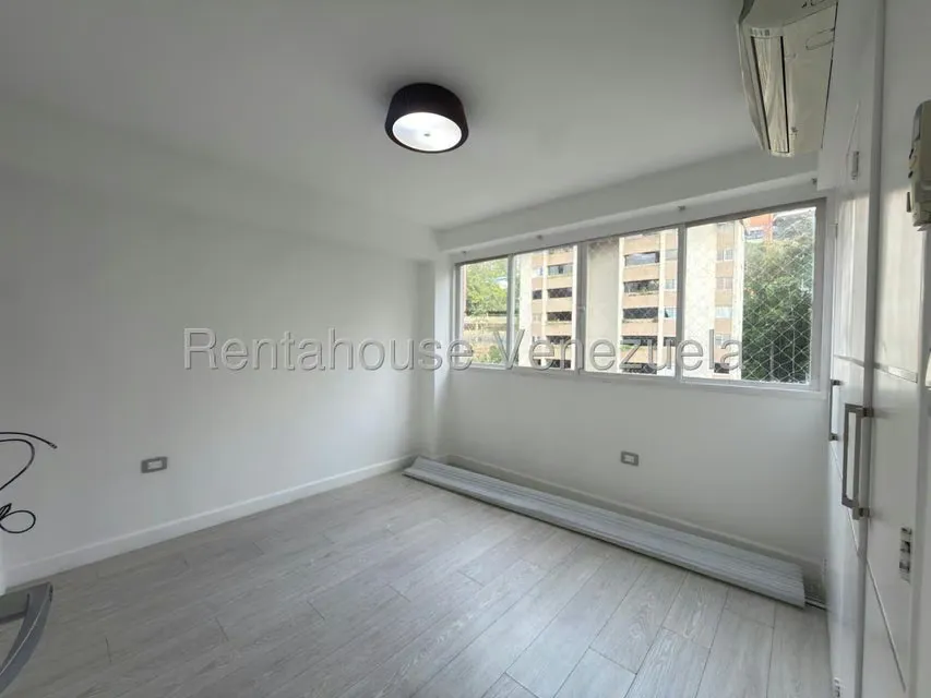 Apartamento (1 Nivel) en Alquiler en Los Naranjos del Cafetal, Distrito Metropolitano - 15