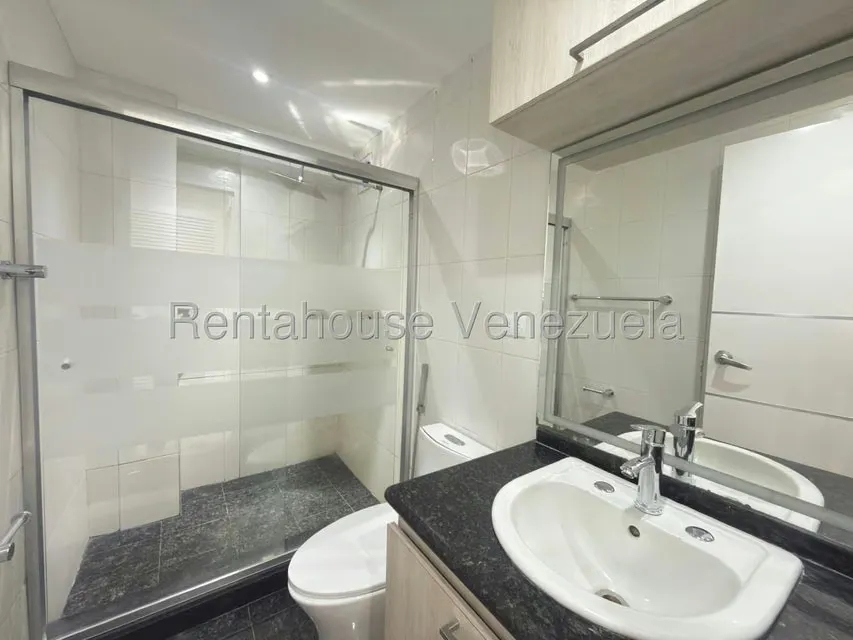 Apartamento (1 Nivel) en Alquiler en Los Naranjos del Cafetal, Distrito Metropolitano - 18
