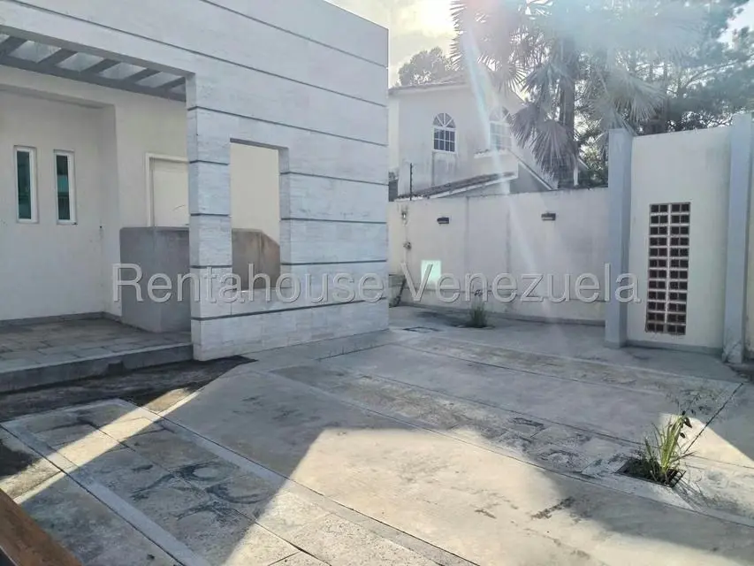 Casa (Multipes Niveles) en Venta en La Entrada, Carabobo - 2