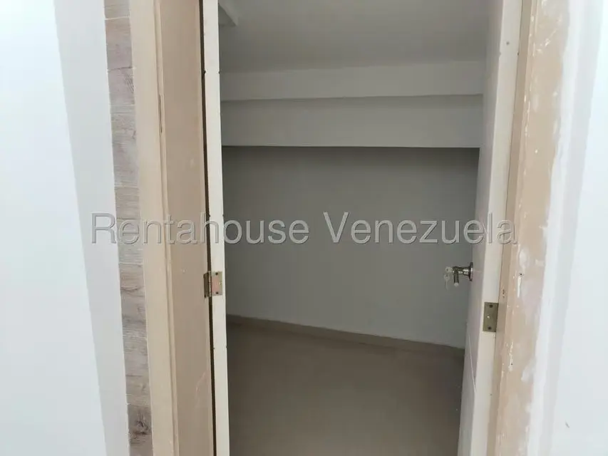 Casa (Multipes Niveles) en Venta en La Entrada, Carabobo - 37
