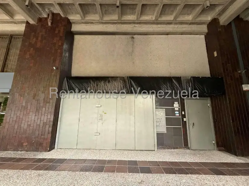 Comercial (Local Comercial) en Alquiler en Los Dos Caminos, Distrito Metropolitano