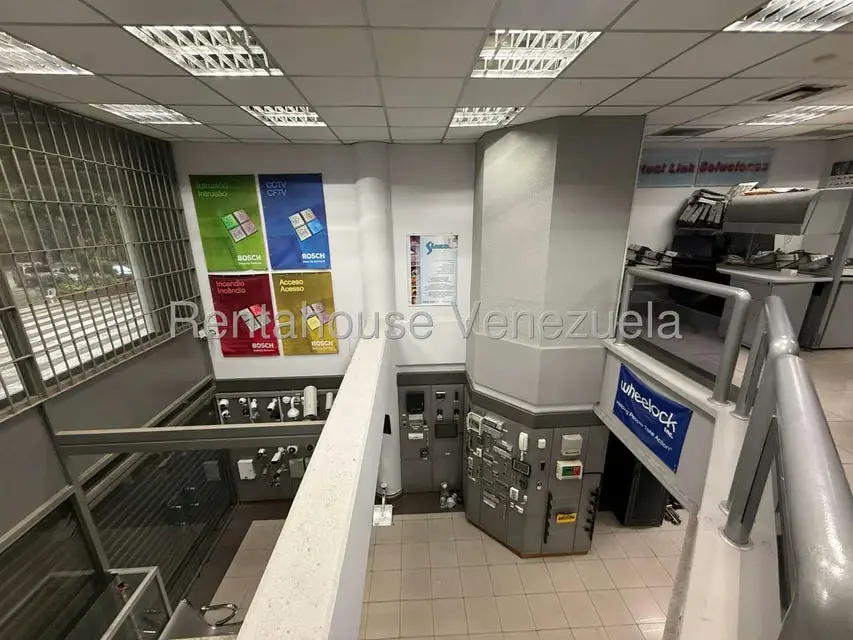 Local Comercial en Alquiler en Los Dos Caminos, Distrito Metropolitano - 19