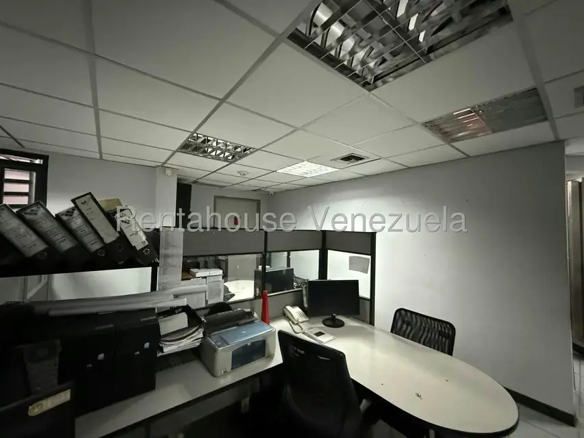 Local Comercial en Alquiler en Los Dos Caminos, Distrito Metropolitano - 21