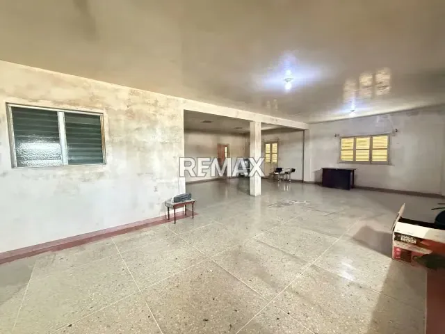 En venta edificio. Centro de Punto Fijo - 4