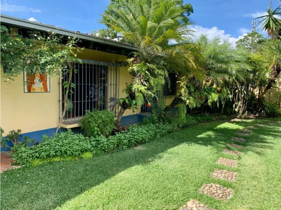Se vende casa 1.000m2 La Lagunita 9519 - 12