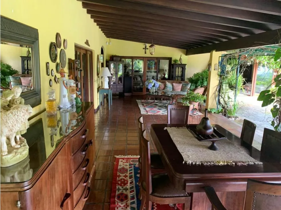 Se vende casa 1.000m2 La Lagunita 9519 - 4