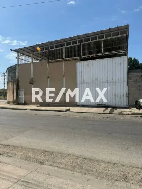 GALPON EN VENTA ZONA IND SAN VICENTE