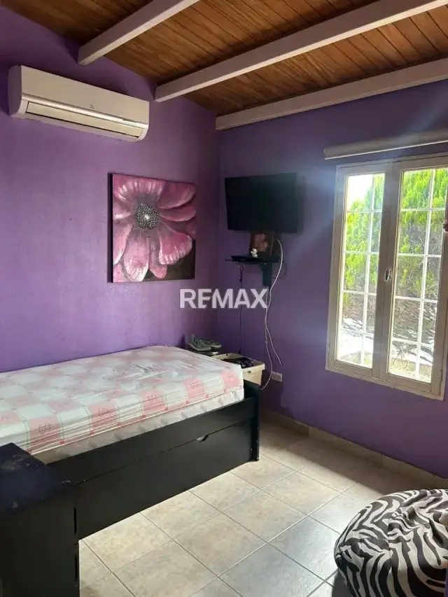 En alquiler habitación amoblada para dama, Urb. Los Samanes