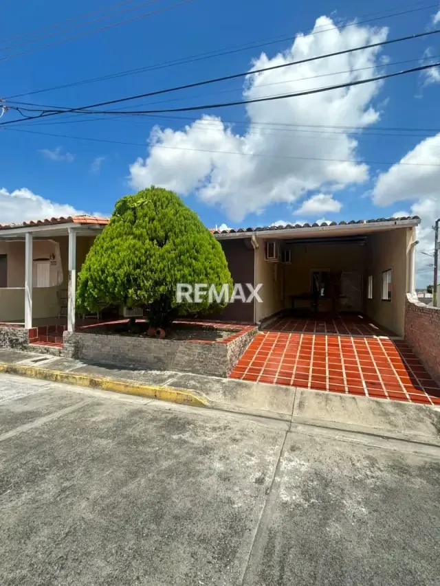 En alquiler habitación amoblada para dama, Urb. Los Samanes - 6