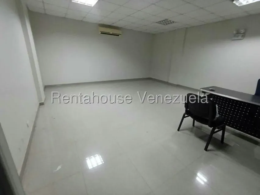 Local Comercial en Alquiler en La Piedad Norte, Lara - 14