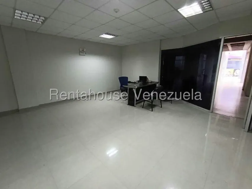 Local Comercial en Alquiler en La Piedad Norte, Lara - 19