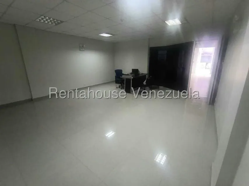 Local Comercial en Alquiler en La Piedad Norte, Lara - 21