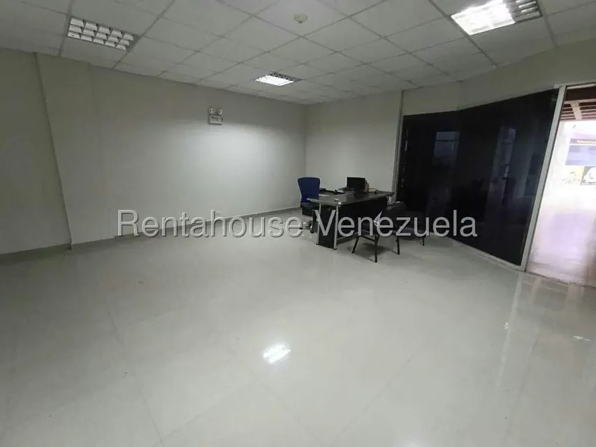 Local Comercial en Alquiler en La Piedad Norte, Lara - 22