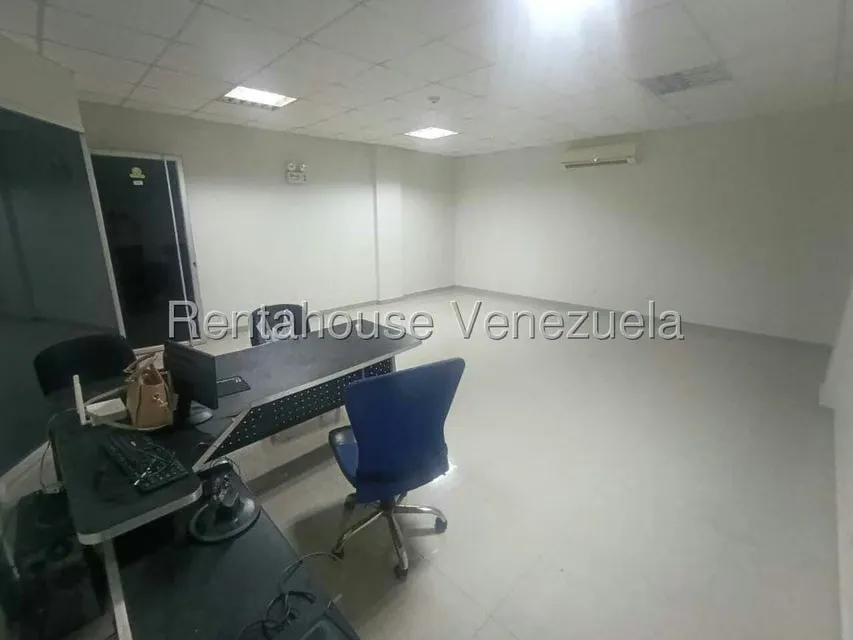 Local Comercial en Alquiler en La Piedad Norte, Lara - 27