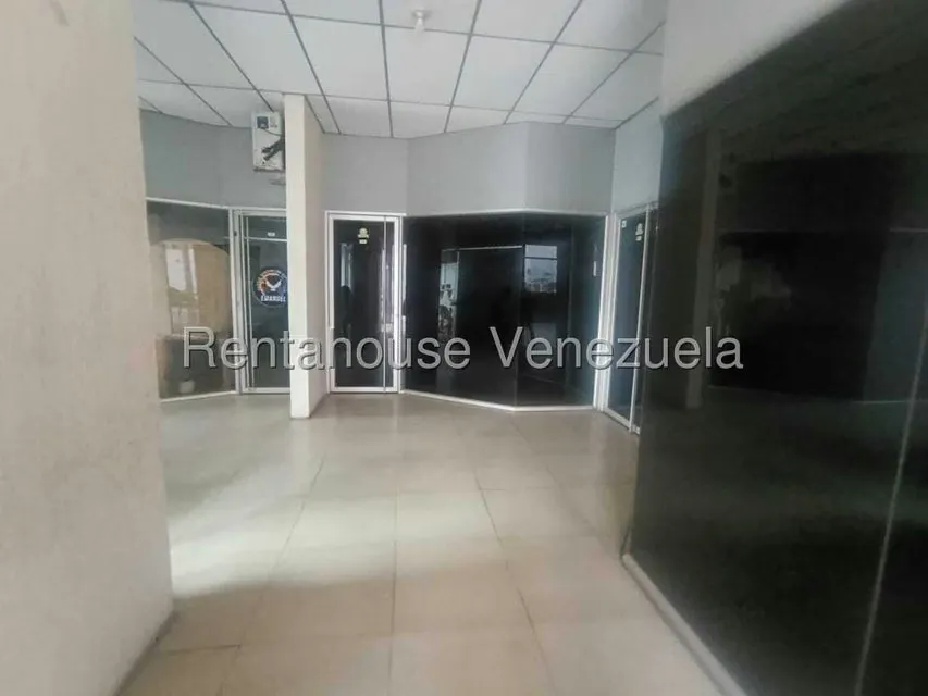 Local Comercial en Alquiler en La Piedad Norte, Lara - 32