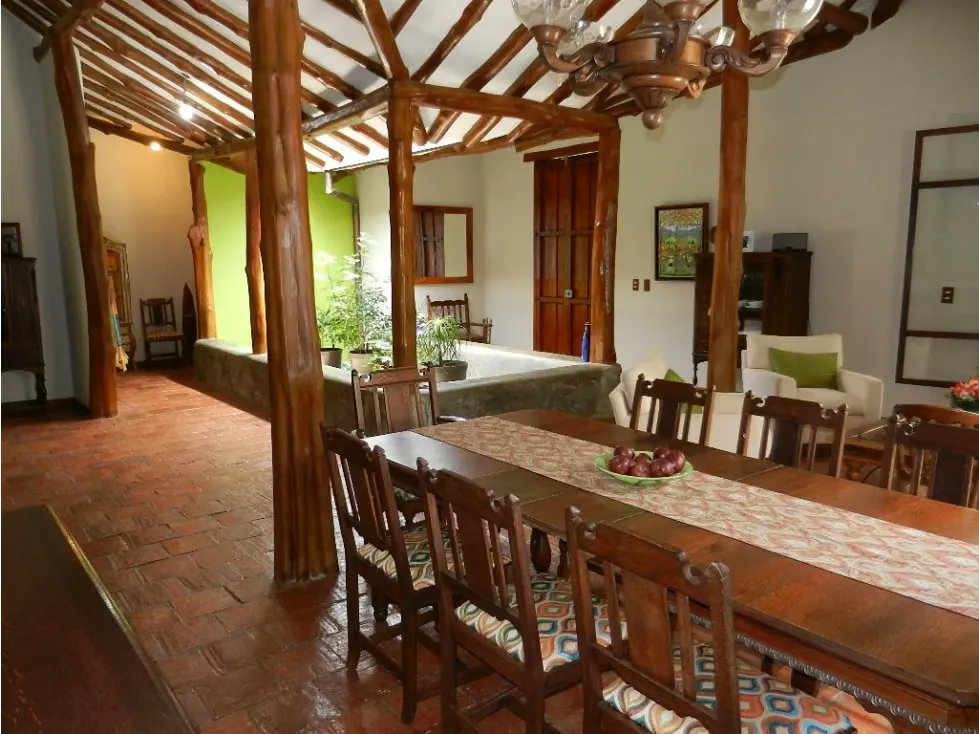 Se vende casa 330m2 La Unión 6861 - 7