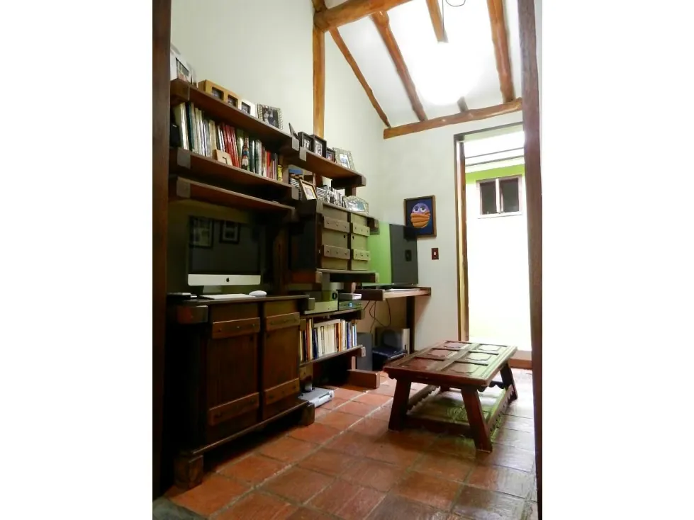 Se vende casa 330m2 La Unión 6861 - 9