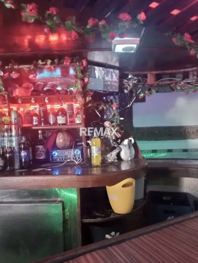 Local Bar-Restaurante en Alquiler con Licencia Catedral Caracas - 8