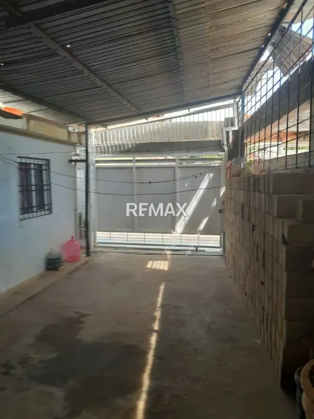 AMPLIA CASA EN VENTA EN SECTOR PANAMERICANO ZONA OESTE MARACAIBO - 5