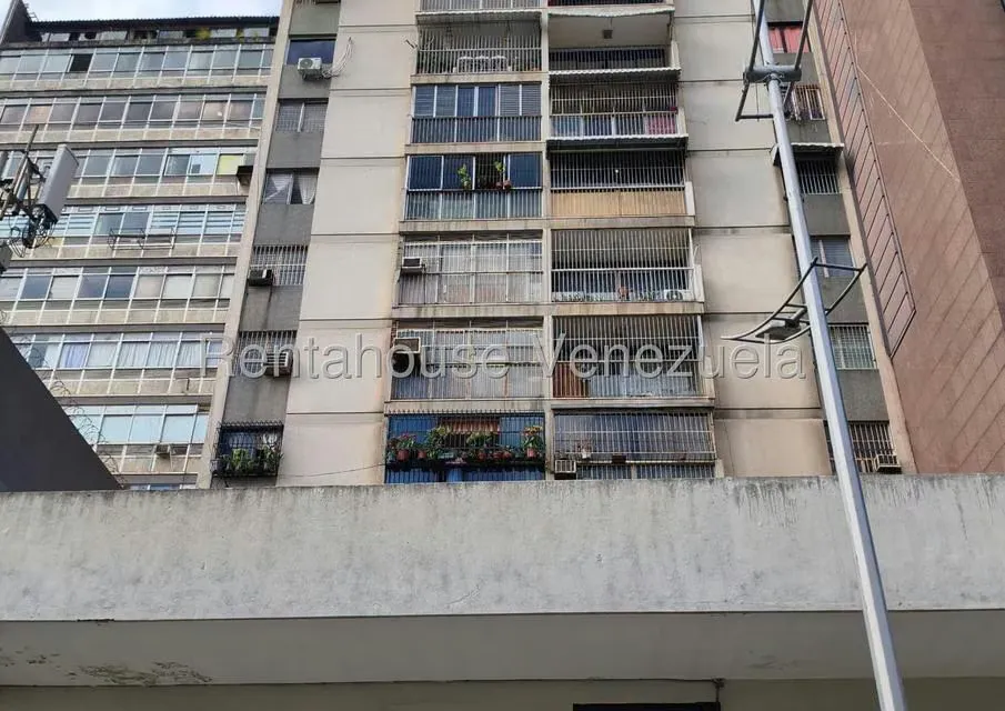 Apartamento (1 Nivel) en Venta en Parroquia Catedral, Distrito Metropolitano