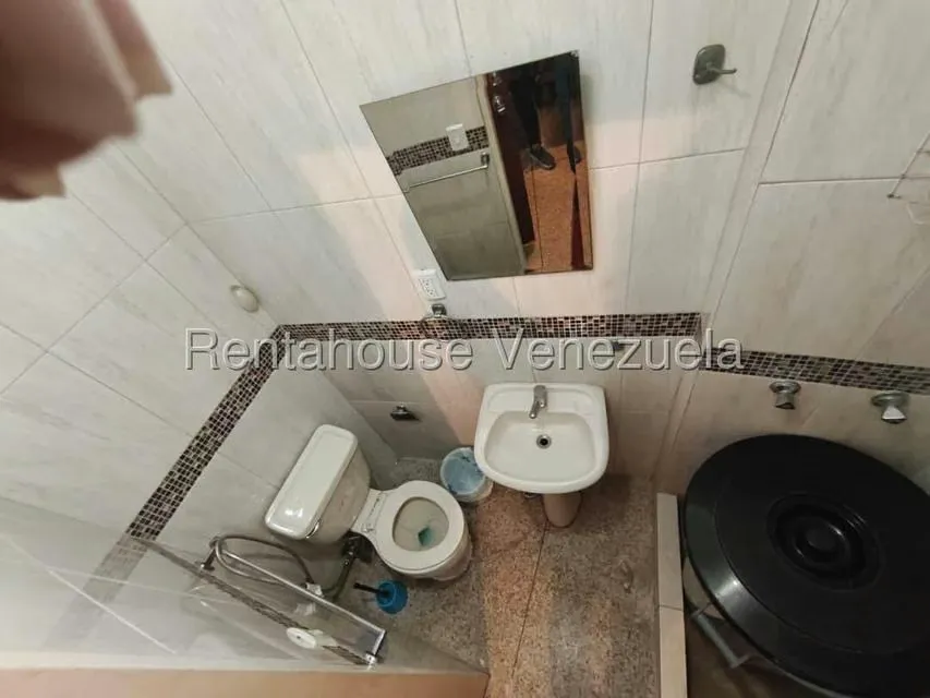 Apartamento (1 Nivel) en Venta en Parroquia Catedral, Distrito Metropolitano - 11