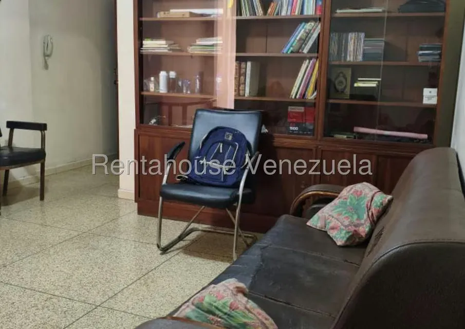 Apartamento (1 Nivel) en Venta en Parroquia Catedral, Distrito Metropolitano - 13