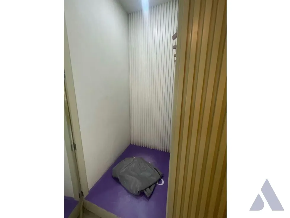 Alquilo espacio para local 75m2 Los Palos Grandes 0899 - 3