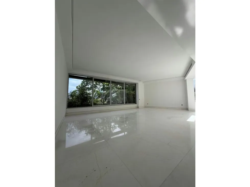 Se vende apartamento 485m2 3H+S/3.5B+S/4P Altamira - 7