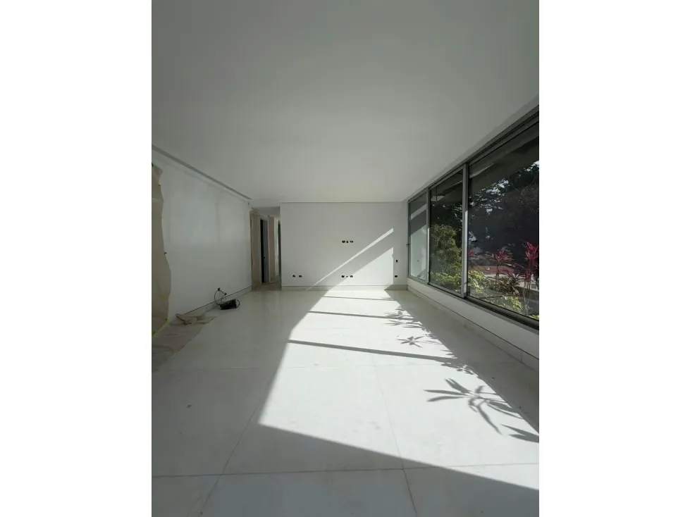 Se vende apartamento 485m2 3H+S/3.5B+S/4P Altamira - 8