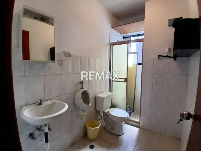 ALQUILO OFICINA 112M² BOULEVARD DE SABANA GRANDE - 5