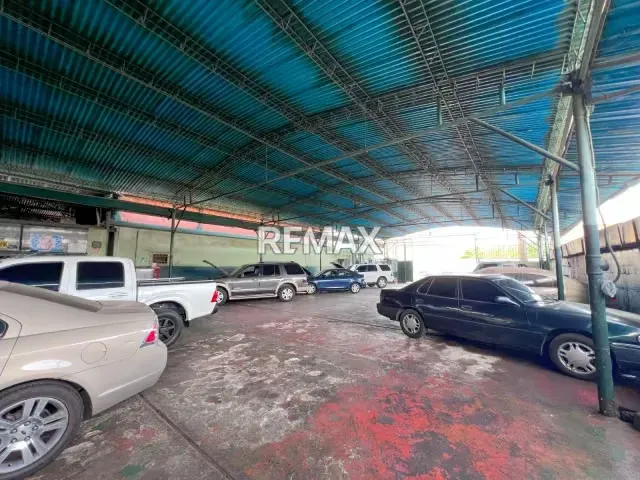 Galpón Comercial en venta en el Sector La Polar, Avenida Principal-San Francisco - 15