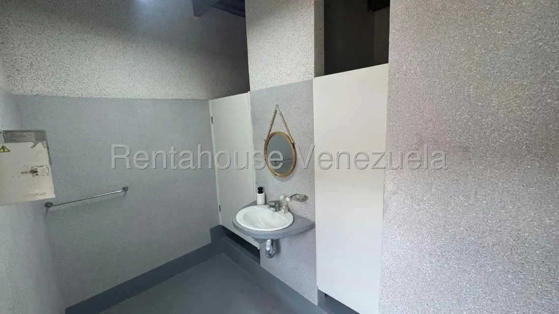 Local Comercial en Venta en Santa Monica, Distrito Metropolitano - 25