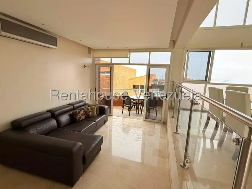 Townhouse (Multiples Niveles) en Venta en Loma Linda, Distrito Metropolitano - 11