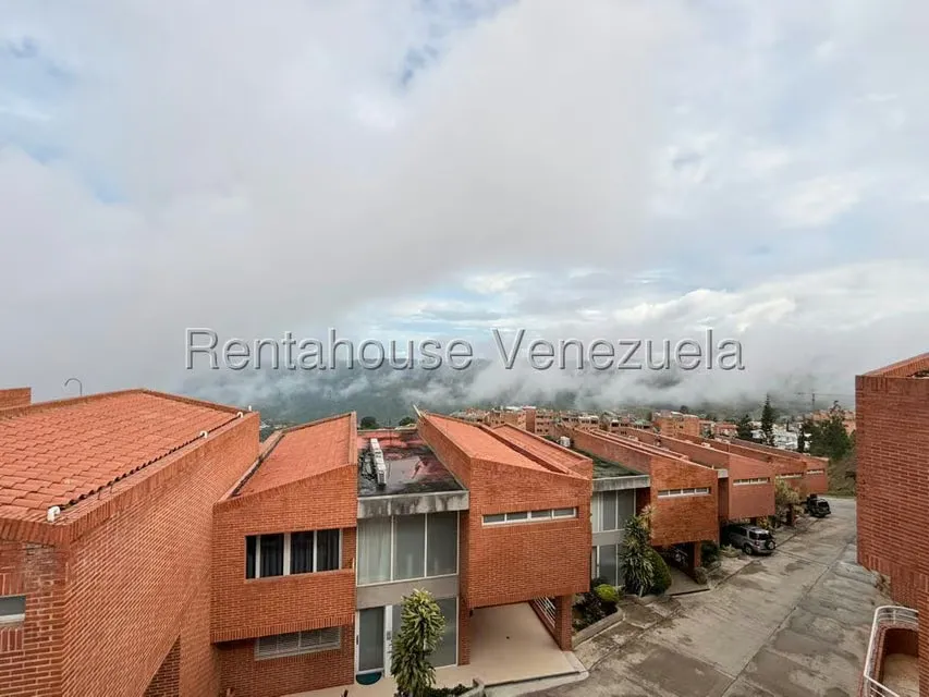 Townhouse (Multiples Niveles) en Venta en Loma Linda, Distrito Metropolitano - 21