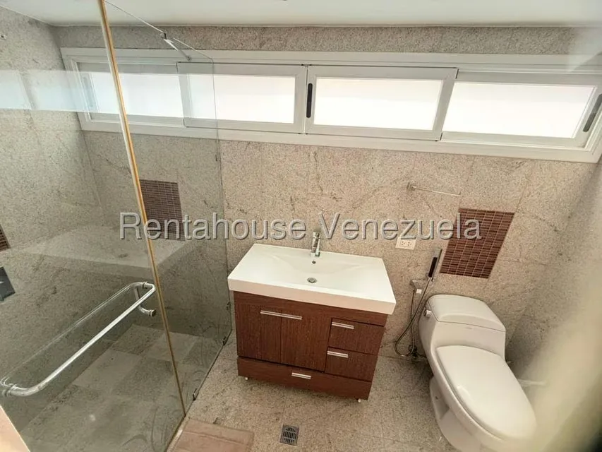 Townhouse (Multiples Niveles) en Venta en Loma Linda, Distrito Metropolitano - 27