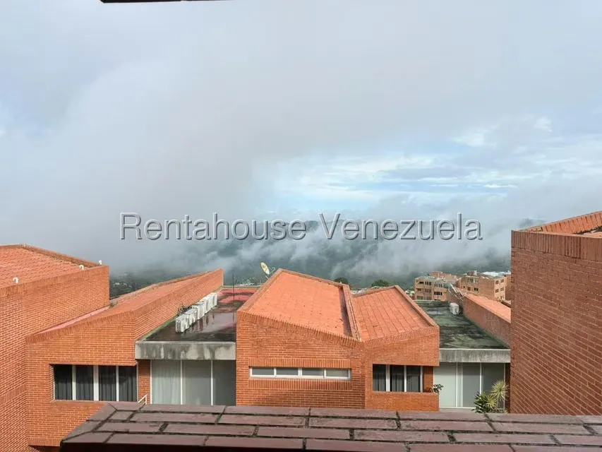 Townhouse (Multiples Niveles) en Venta en Loma Linda, Distrito Metropolitano - 29