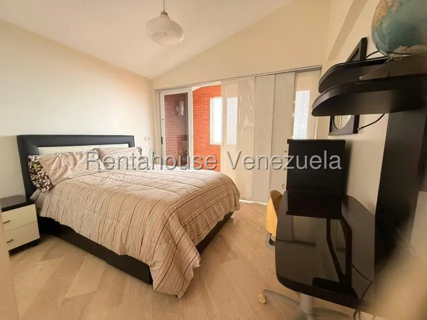 Townhouse (Multiples Niveles) en Venta en Loma Linda, Distrito Metropolitano - 32