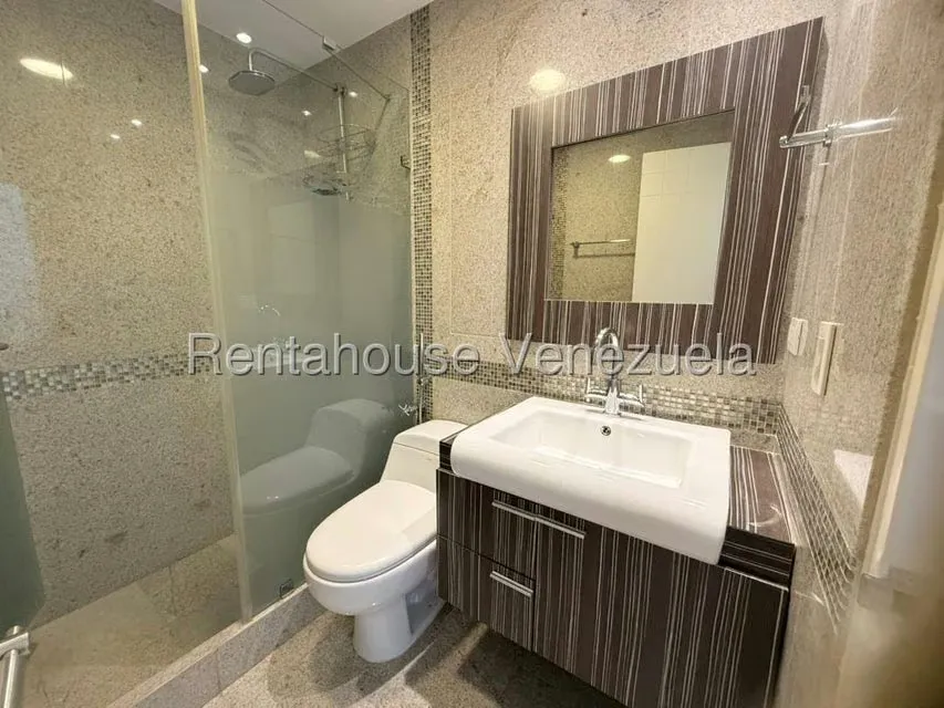 Townhouse (Multiples Niveles) en Venta en Loma Linda, Distrito Metropolitano - 34