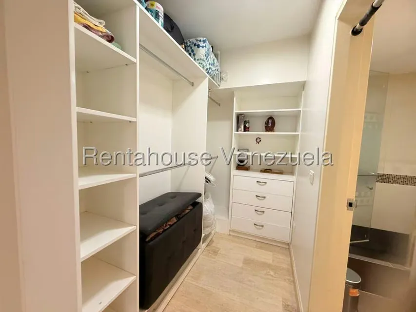Townhouse (Multiples Niveles) en Venta en Loma Linda, Distrito Metropolitano - 39