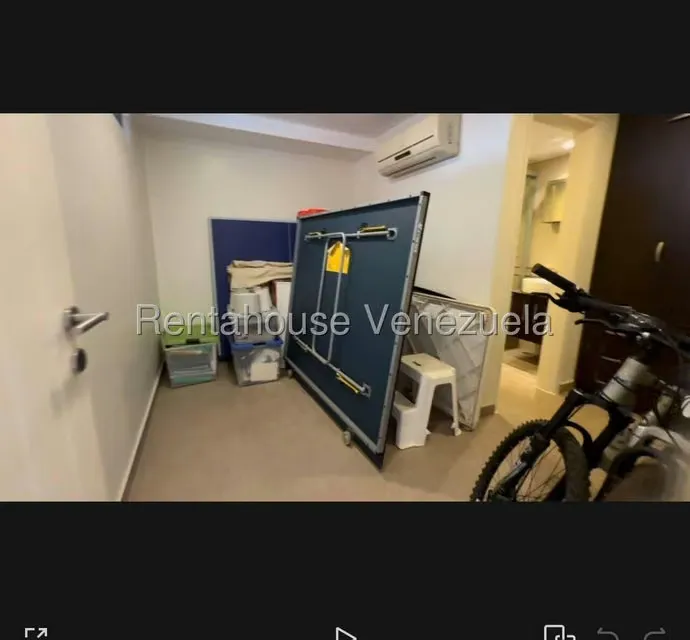 Townhouse (Multiples Niveles) en Venta en Loma Linda, Distrito Metropolitano - 41