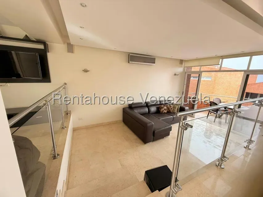 Townhouse (Multiples Niveles) en Venta en Loma Linda, Distrito Metropolitano - 10