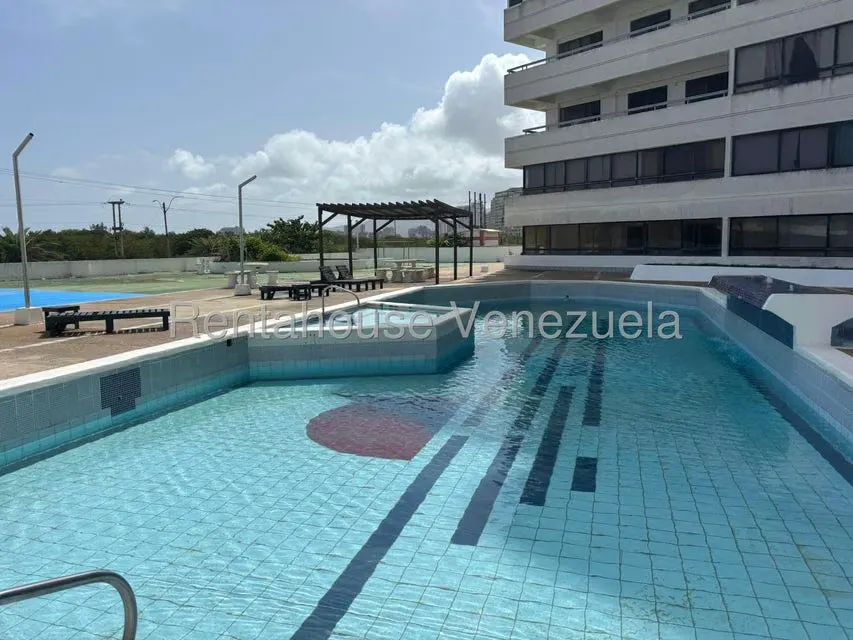 Apartamento (1 Nivel) en Venta en Avenida Bolivar, Nueva Esparta - 28
