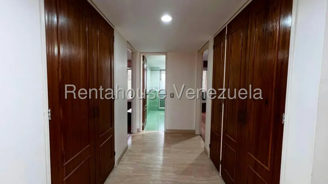 Apartamento (1 Nivel) en Venta en Los Naranjos del Cafetal, Distrito Metropolitano - 19