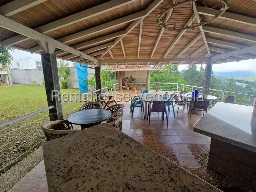 Casa (1 Nivel) en Venta en Lomas de La Lagunita, Distrito Metropolitano - 14